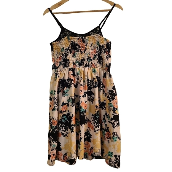 Band of gypsies whimsigoth white black floral spaghetti strap lace midi dress - Picture 4 of 8